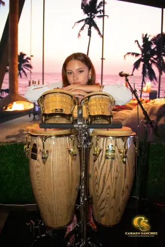 Carmen-and-Havana-Band-at-Legends-7
